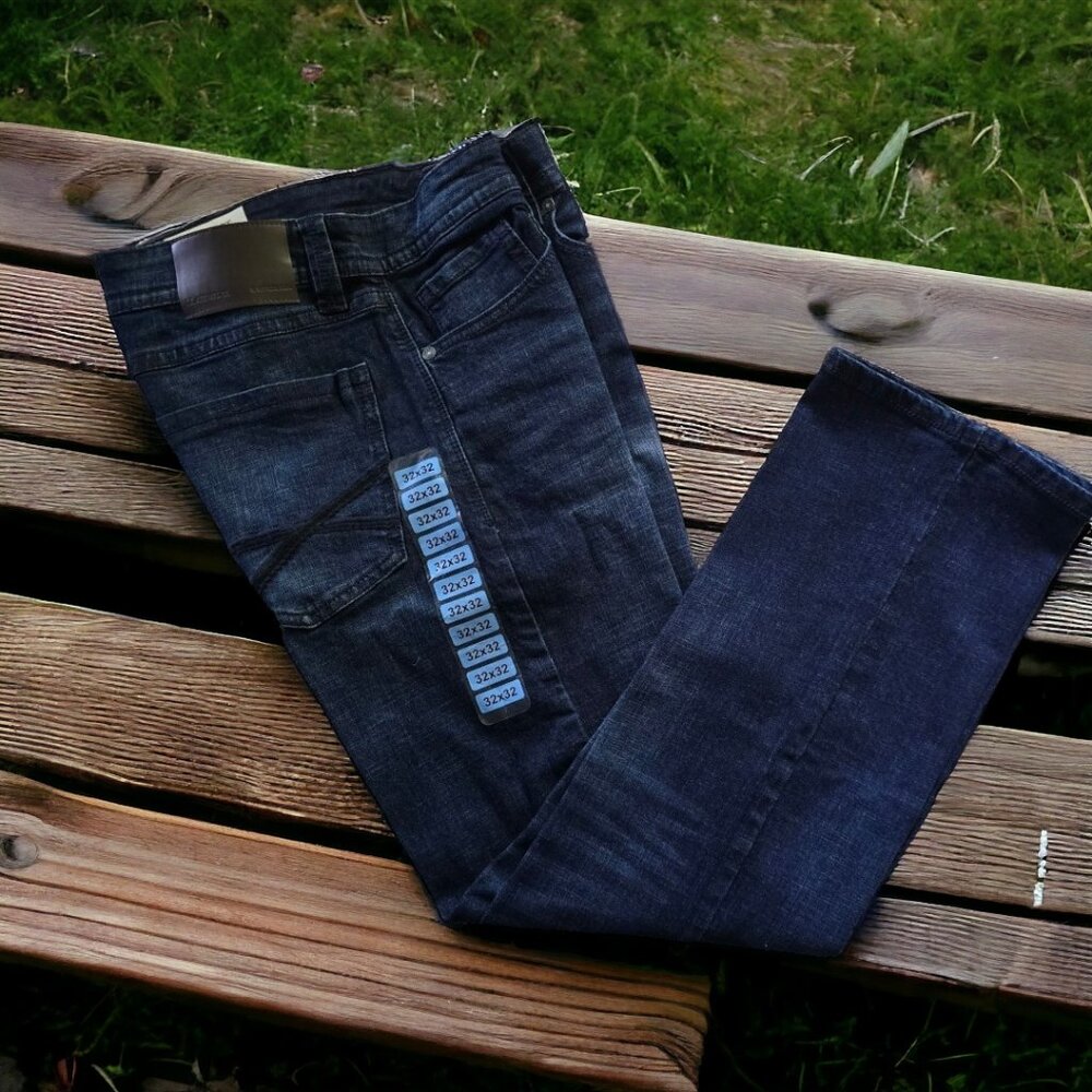 NWT AXEL MFG CO (32X32) Blue Denim Slim Boot